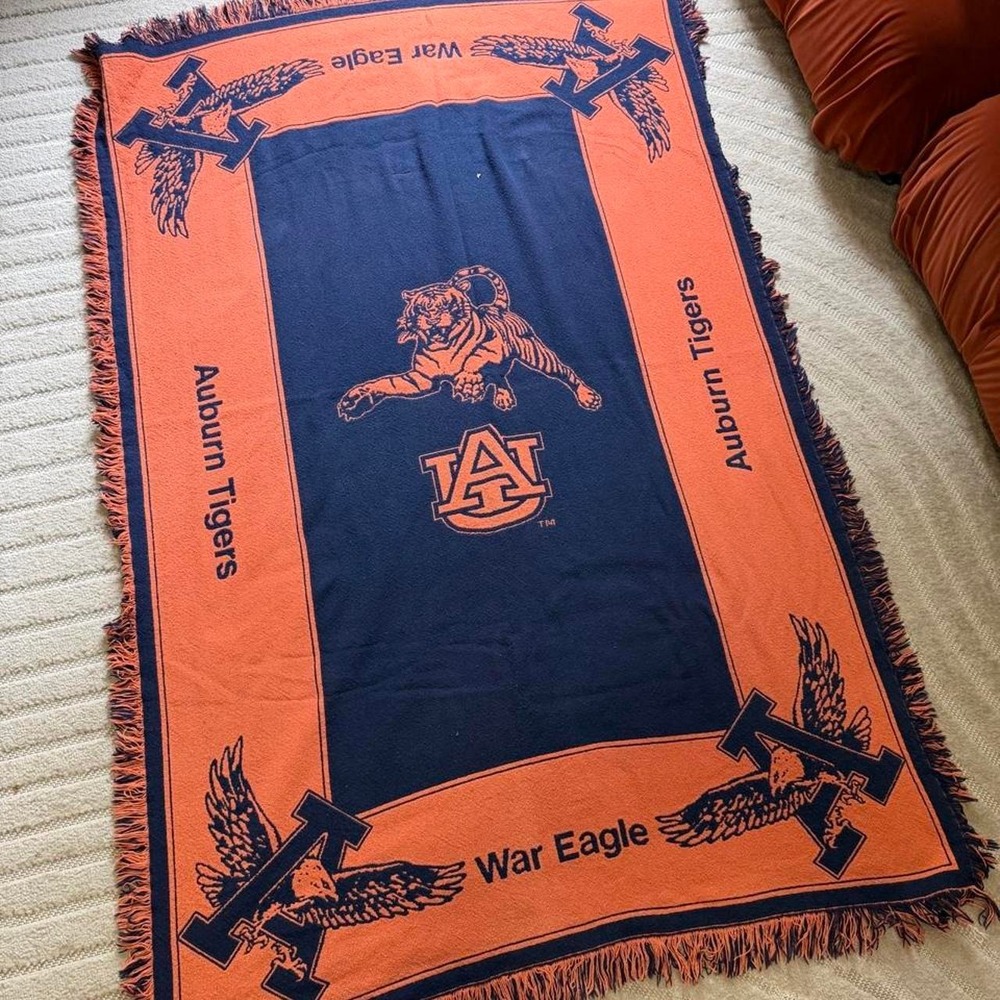VTG Auburn Tigers 'War Eagle' throw blanket Collage School Decor Home Alabama
